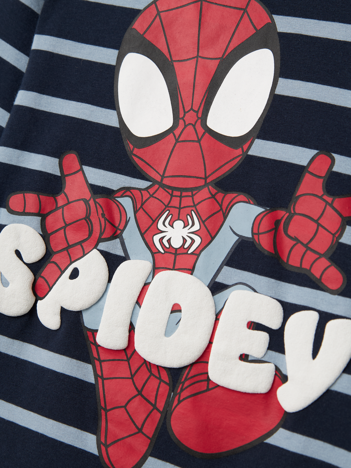 model_shot-front_full